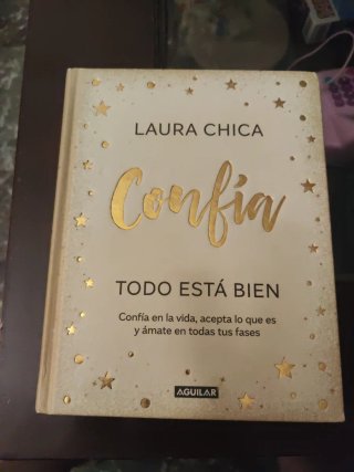 Confía. Todo está bien / Trust. Everything Is Fine