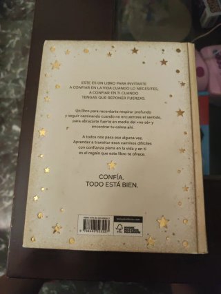 Confía. Todo está bien / Trust. Everything Is Fine