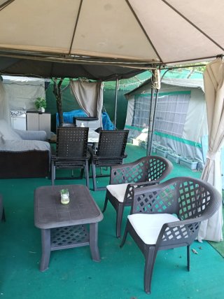 Caravana instalada Camping Rana Verde