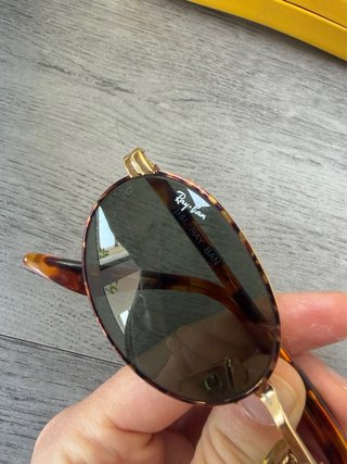 Ray-Ban Oval Tartaruga
