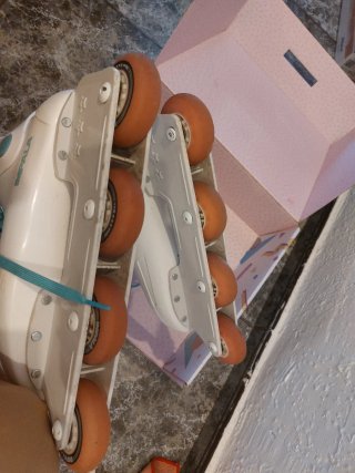 Talle 41 . Patines / rollers impala en caja