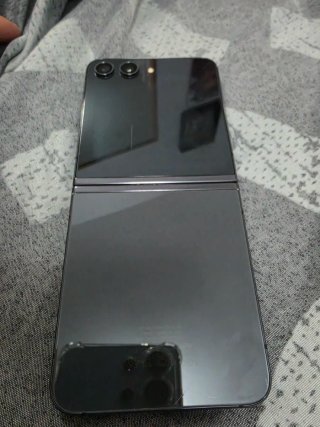 Samsung Galaxy Z Flip5 negro + Funda