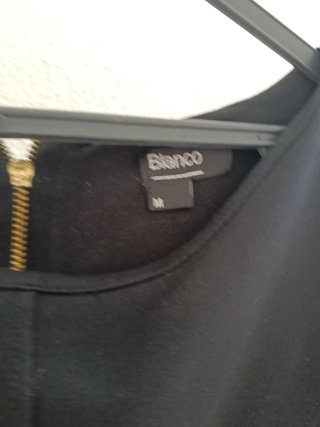Vestido preto Blanco com fecho atrás