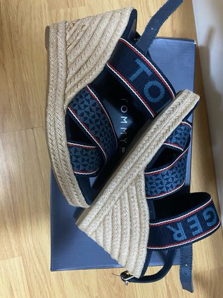 sandalias de cuña Tommy Hilfiger