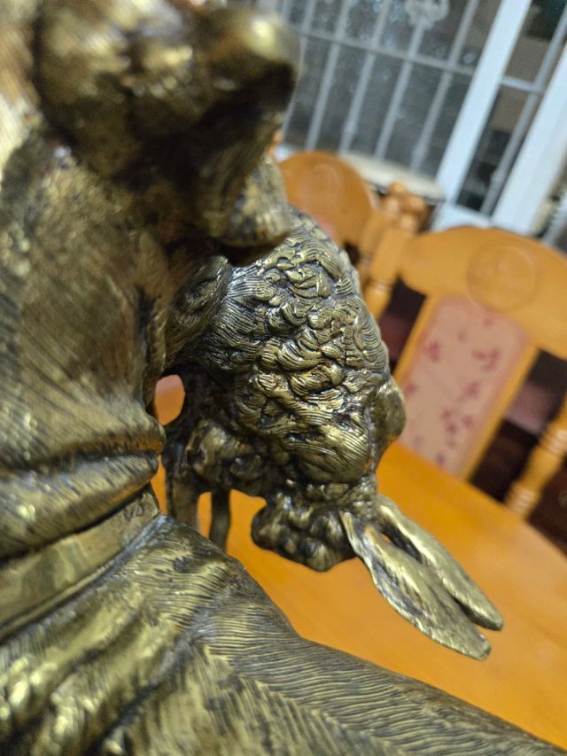 Figura bronce perro con liebre XXL