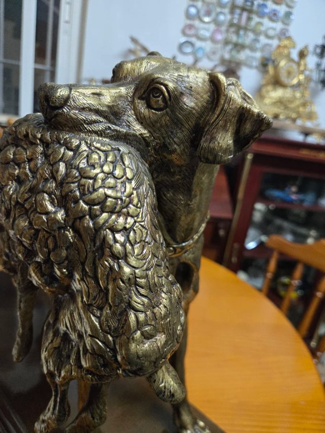 Figura bronce perro con liebre XXL