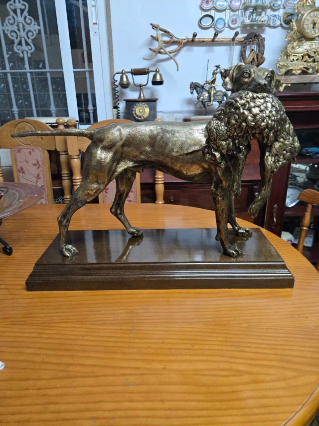 Figura bronce perro con liebre XXL
