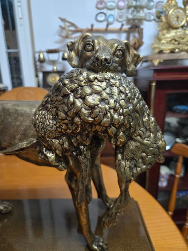 Figura bronce perro con liebre XXL