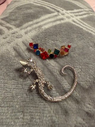 Pendientes largos con pedrería