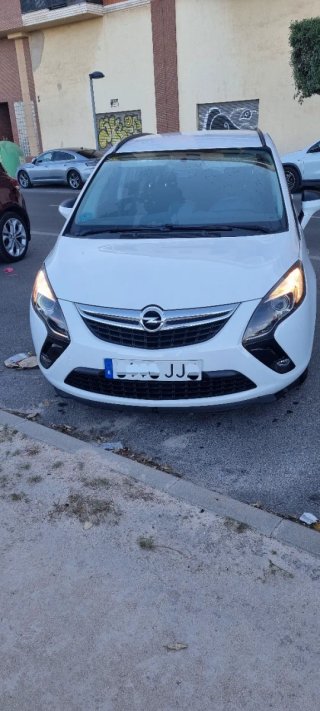 Opel Zafira Tourer 2016