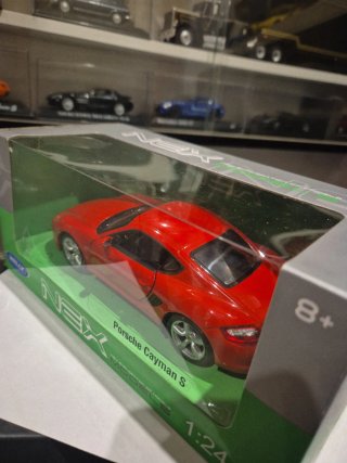 Porsche Cayman S 1:24 Welly Rojo