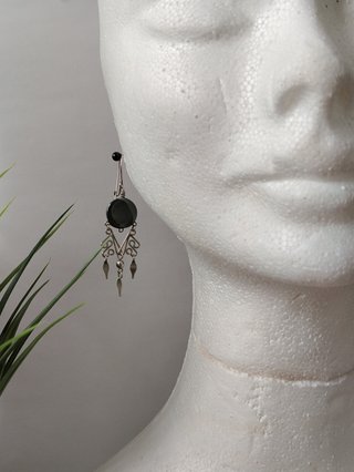 Pendientes Boho Colgantes de Metal y Ónix Negro