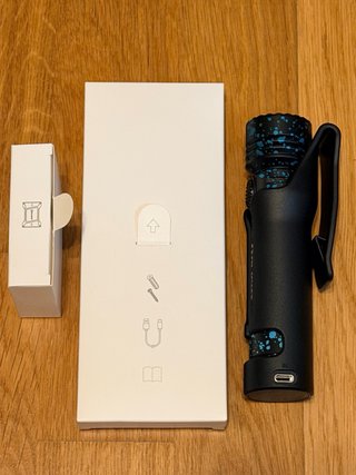 Linterna Olight Seeker 4 Pro Océano Profundo