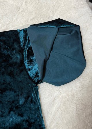 Body terciopelo Bershka verde talla S
