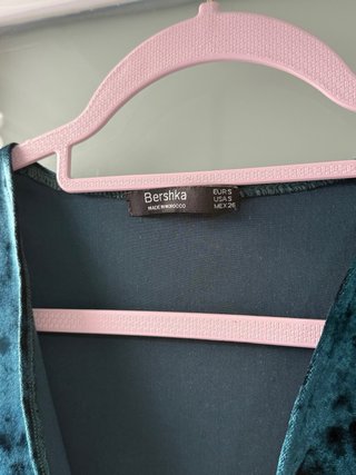 Body terciopelo Bershka verde talla S