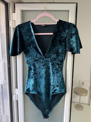 Body terciopelo Bershka verde talla S