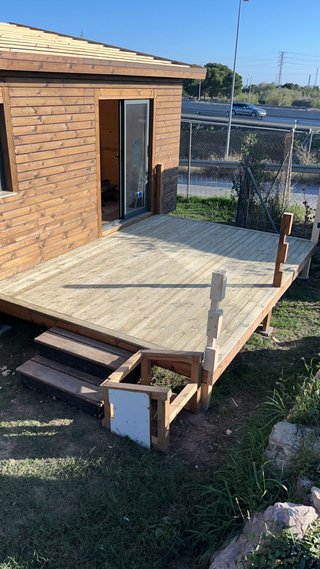 Montaje de terrazas exteriores – Tortosa