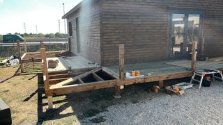 Montaje de terrazas exteriores – Tortosa