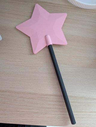 Bacchetta magica a forma di stella rosa