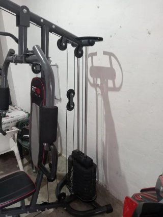 Máquina Multifunción FITFIU