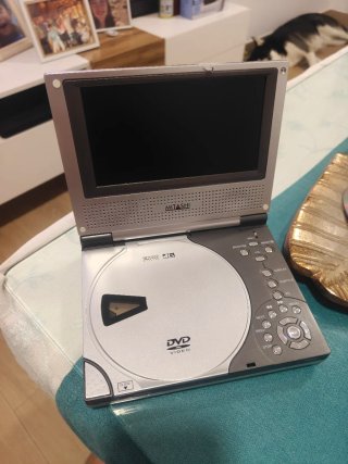 Reproductor DVD portátil Mitashi