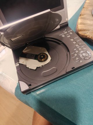 Reproductor DVD portátil Mitashi