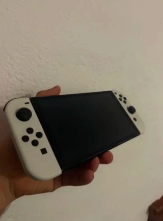 Nintendo Switch OLED Blanca y Negra
