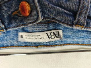 Pantalón vaquero campana azul