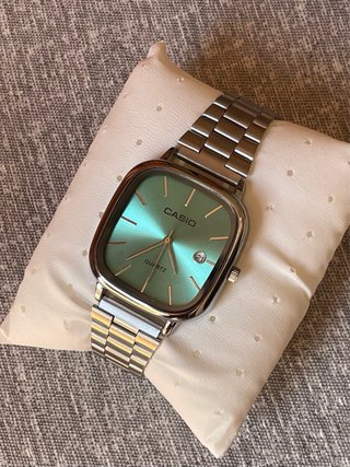 Reloj Casio Vintage Plateado Turquesa