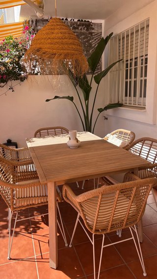 Sedia da esterno in rattan e metallo