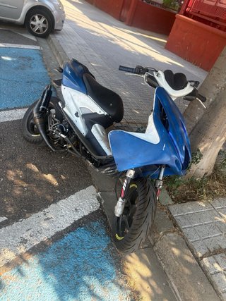 Aerox 70cc Azul y Blanco