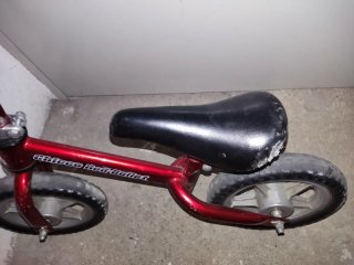Bici sin pedales Chicco Red Bullet