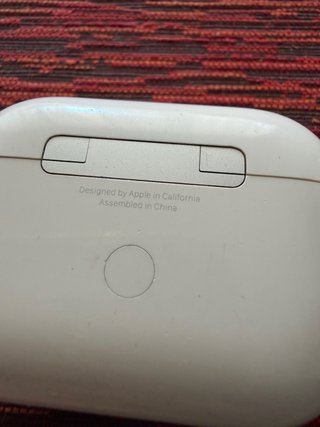 Cascos Apple averiados