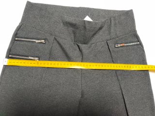 Leggings grises con cremalleras