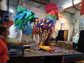 Gallo decorativo para eventos, pollerías...