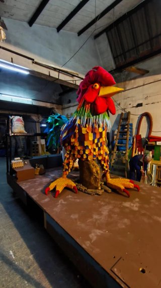 Gallo decorativo para eventos, pollerías...