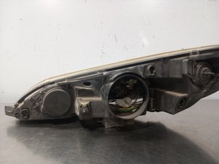 FARO DERECHO PEUGEOT 407 0301213272