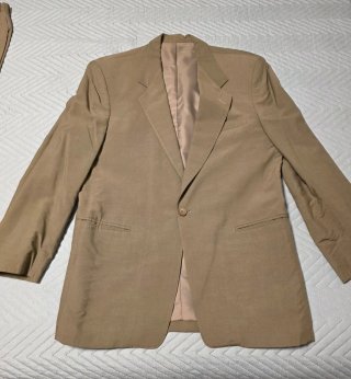 Traje chaqueta beige