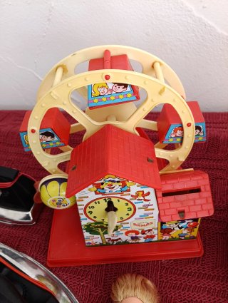Conjunto de juguetes antiguos