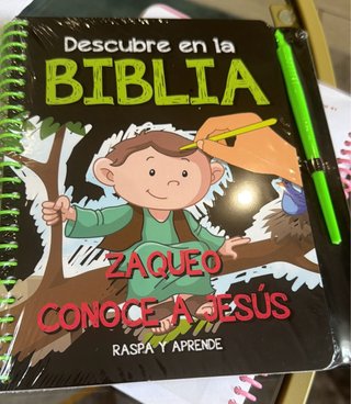 Libro rasca bíblico