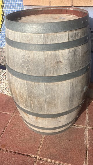 Barril de vino de madera