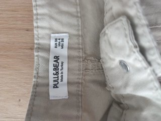 Pantalón cargo beige