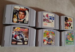 Nintendo 64 con 6 giochi e 2 joystick
