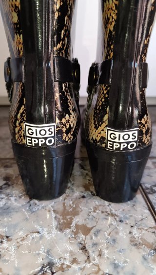 Botas de agua Gioseppo dibujo piel serpiente