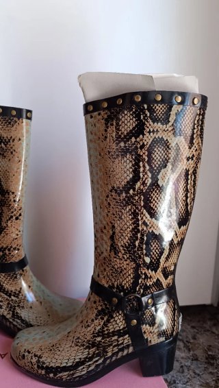 Botas de agua Gioseppo dibujo piel serpiente