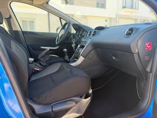 Peugeot 308 2011