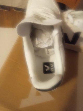 Zapatillas Veja a estrenar,en su caja