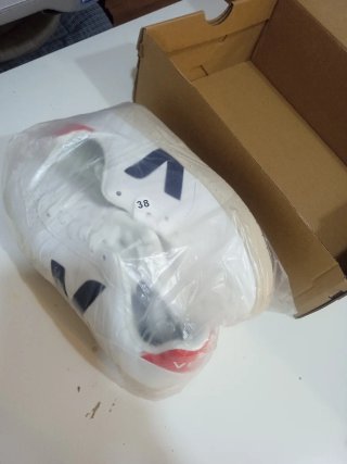 Zapatillas Veja a estrenar,en su caja