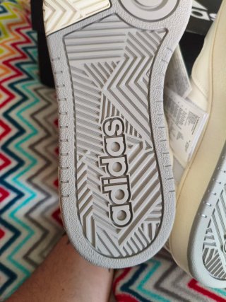 Zapatillas Adidas altas blancas y rosas