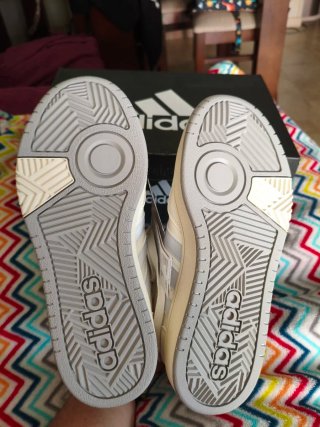 Zapatillas Adidas altas blancas y rosas